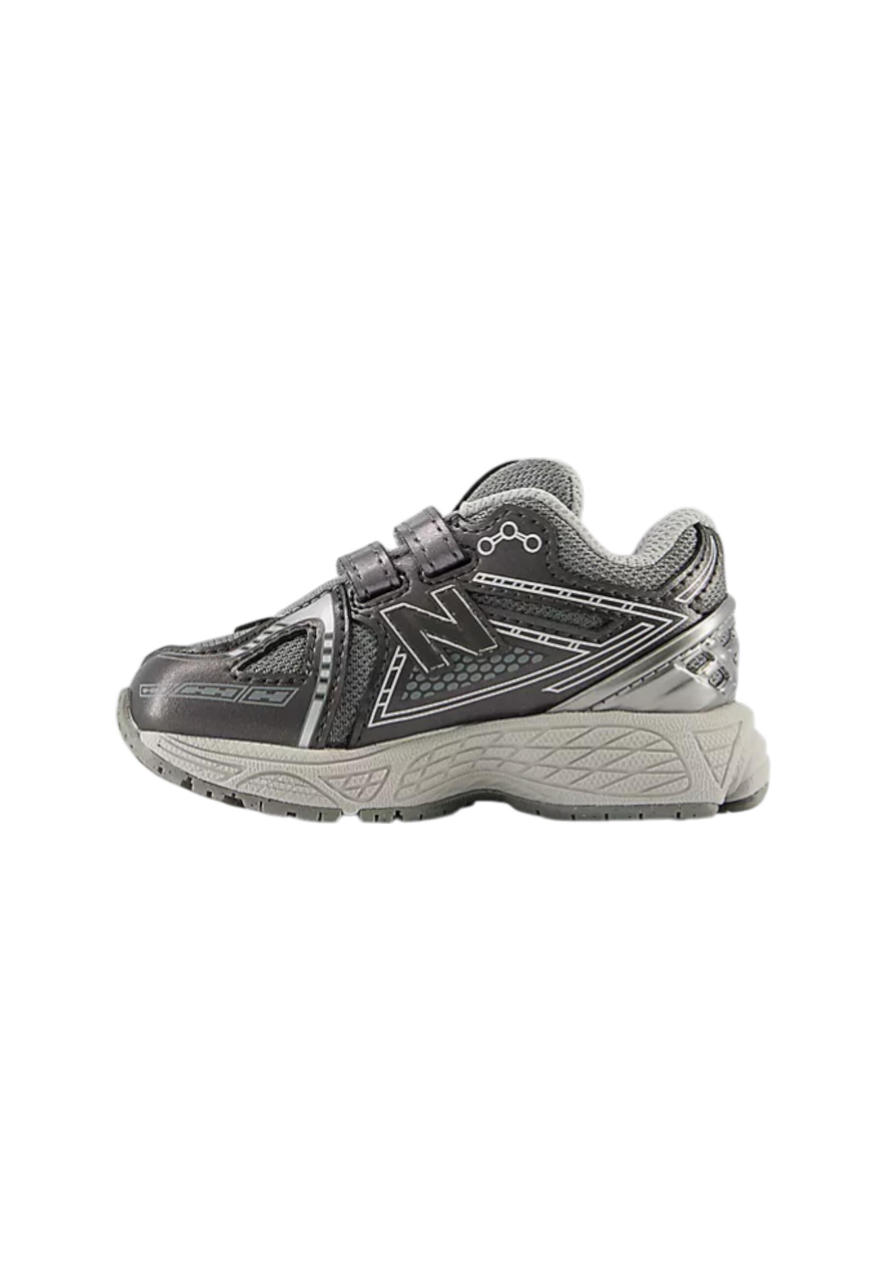 Sneaker basse New Balance IV1906CO noir 4/5