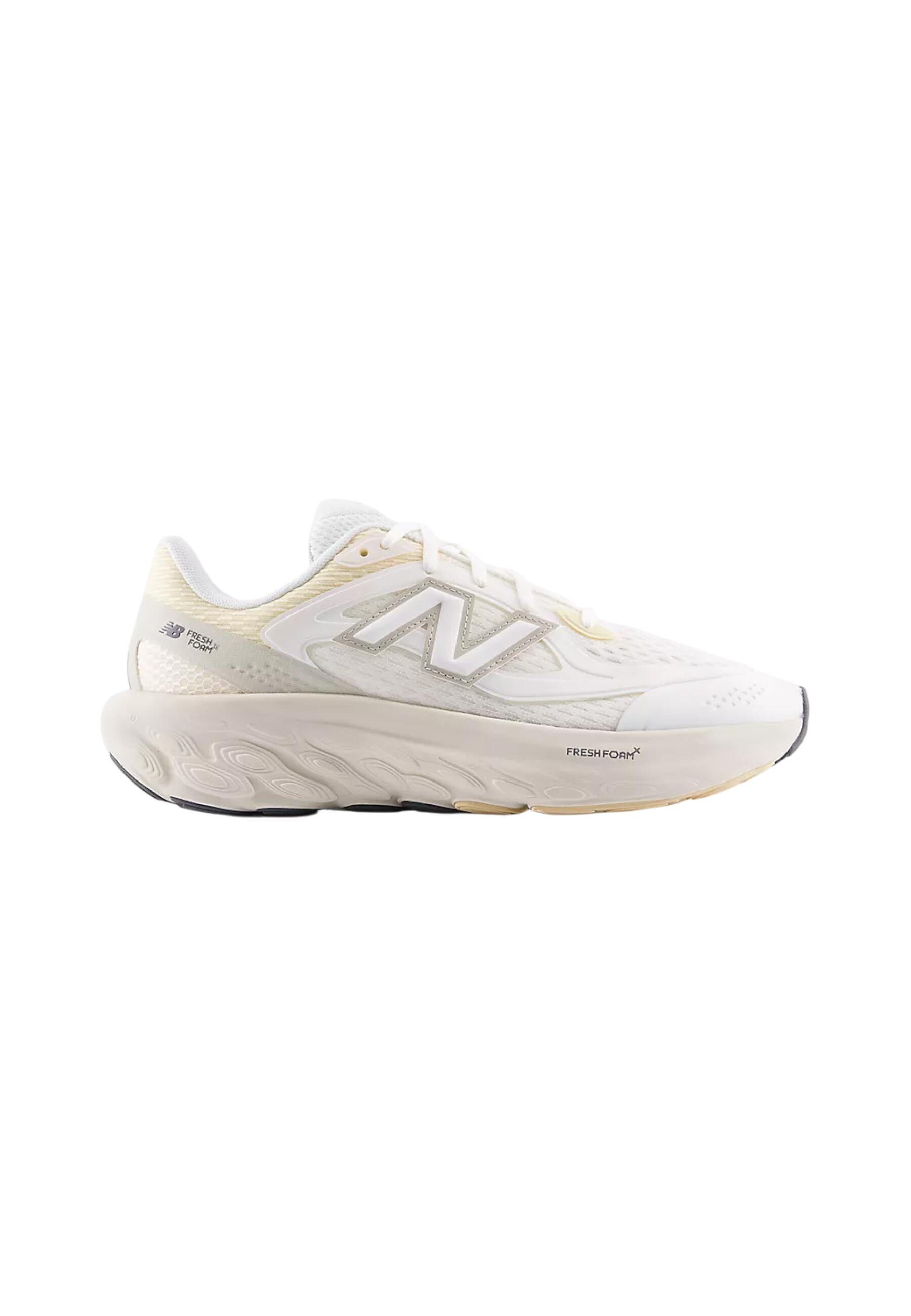 NEW BALANCE picture