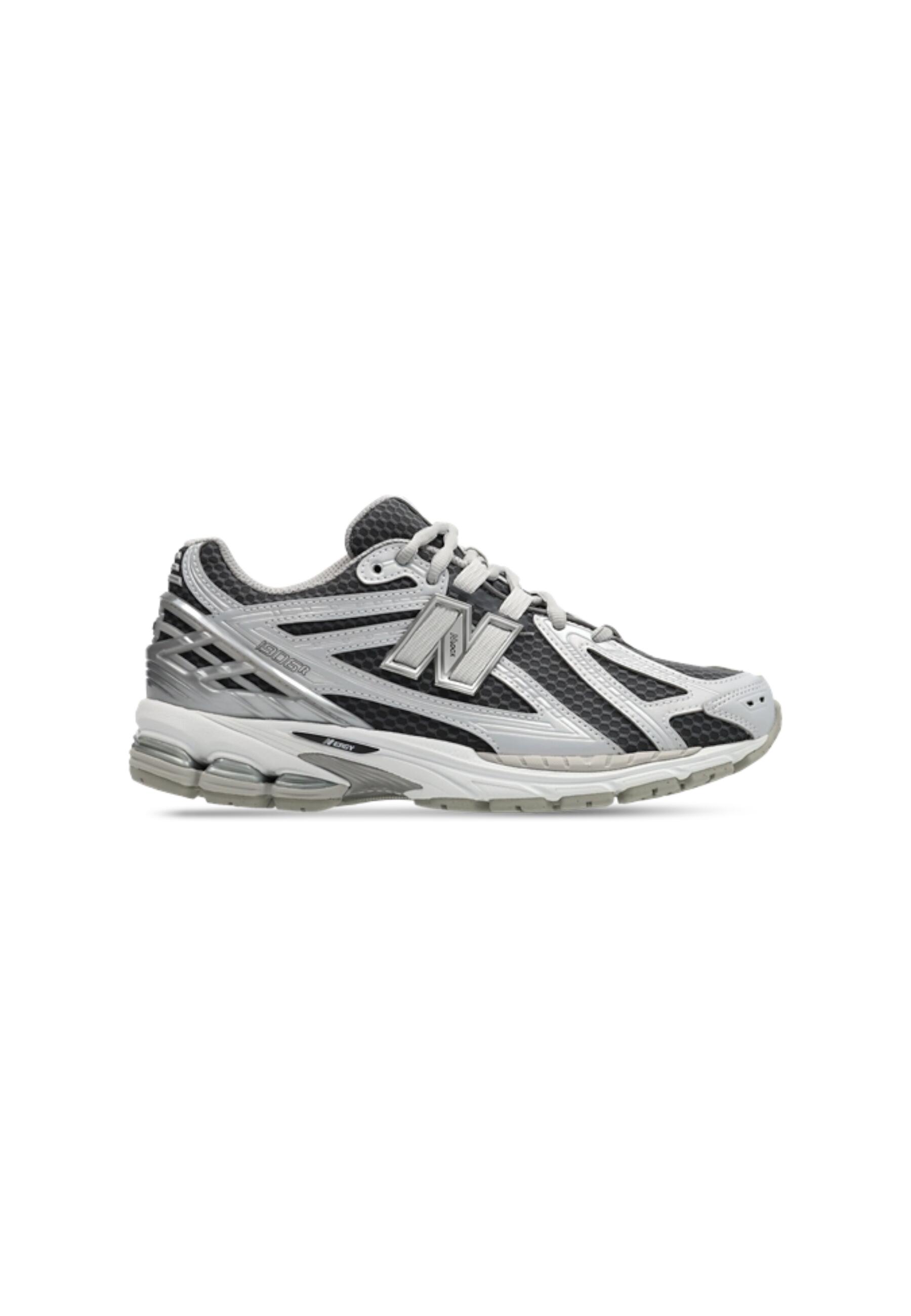 NEW BALANCE picture