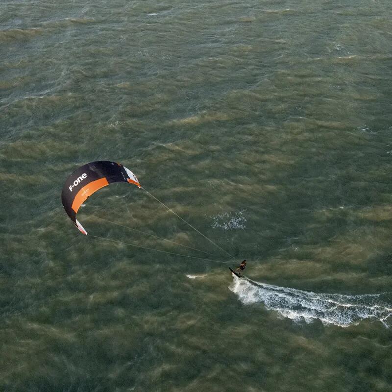 Aile de kitesurf F-ONE Bandit TEC XVII 2025 – polyvalence haut de gamme 4/5