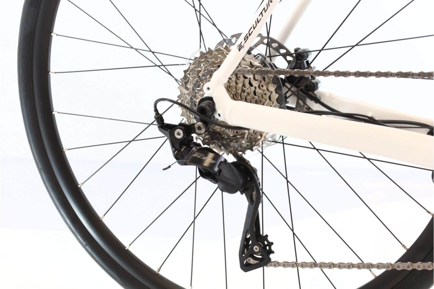 Ebike route reconditionné ·  eScultura 400 · Vélo 0 km 3/8