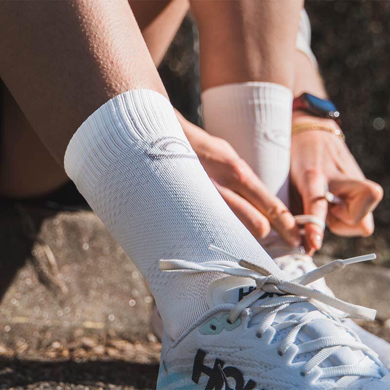 BV SPORT Light Run White Running Socks 2/2