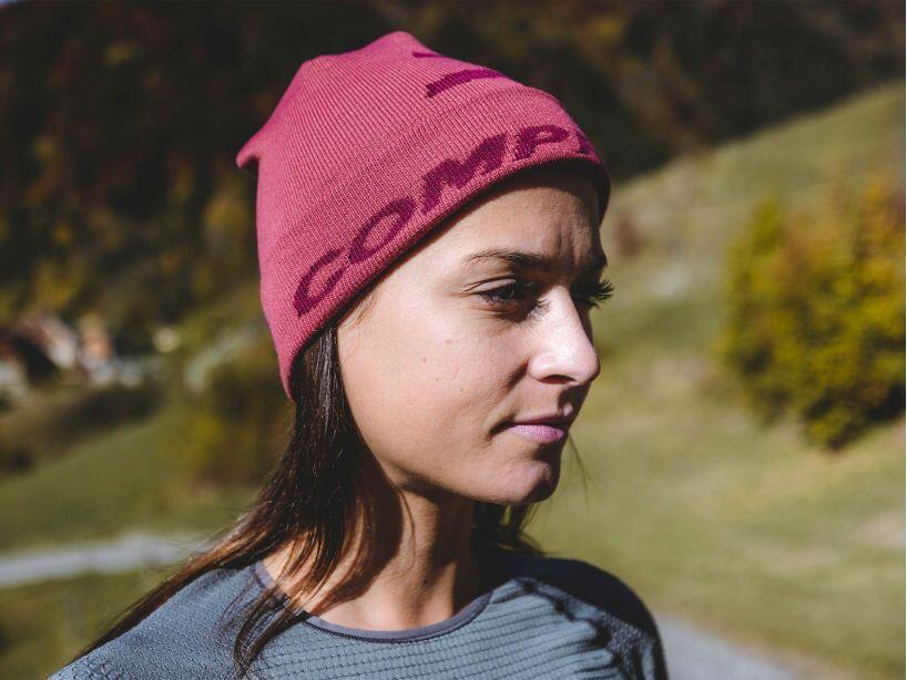 Compressport Gorro Casual Rosa 3/5