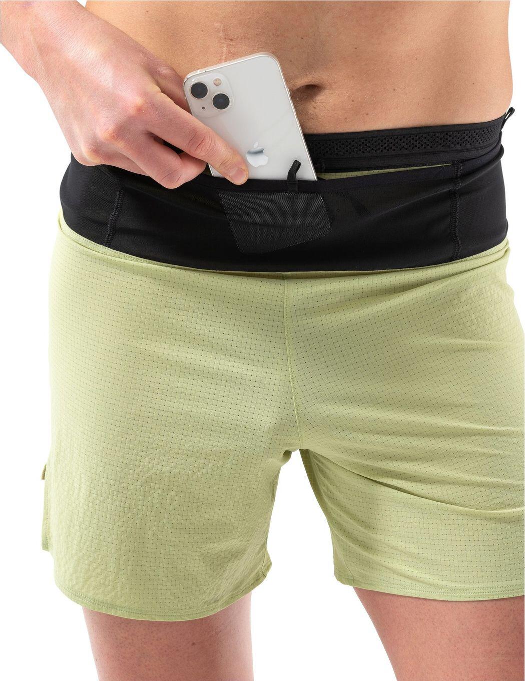 Pantalón Corto de Trail Compressport Verde para Hombre 3/7