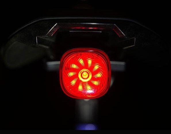 Iluminación trasera iGPSport TL50 4/7