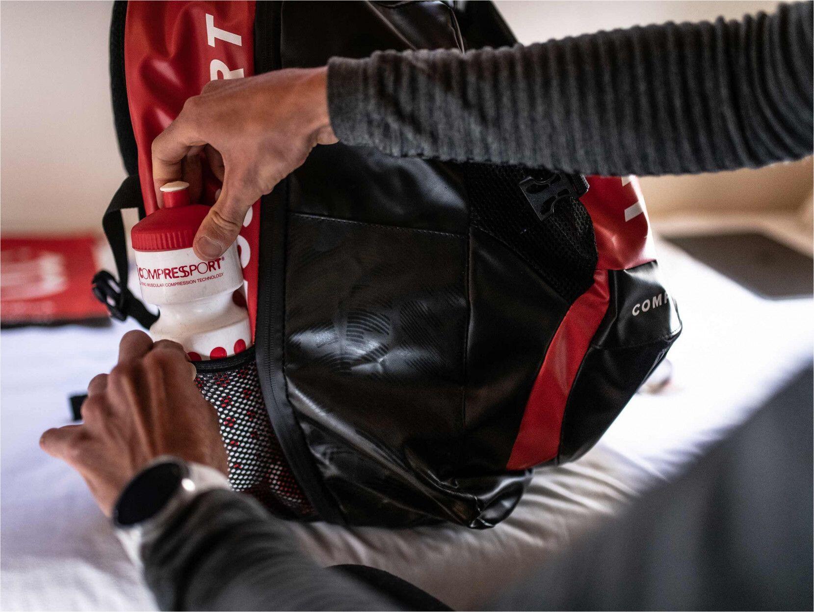 Bolsa Compressport GlobeRacer Negra / Roja Unisex 3/4