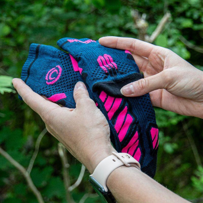 BV Sport Trail Ultra Mid Socks Blue/Pink 4/4
