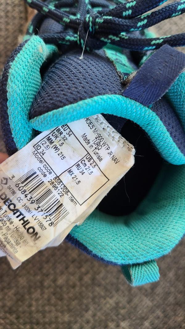 Entre Particuliers - Bottines de marche decathlon gris turquoise T 34 6/7