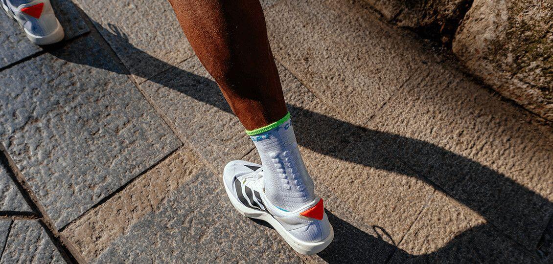 Meias Compressport Pro Marathon V2.0 Branco/Verde/Azul 6/6