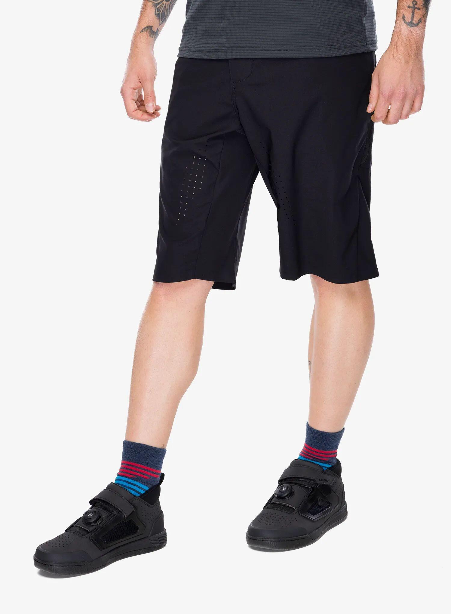 Pantalón Corto MTB Leatt Trail 2.0 Negro Hombre 5/8