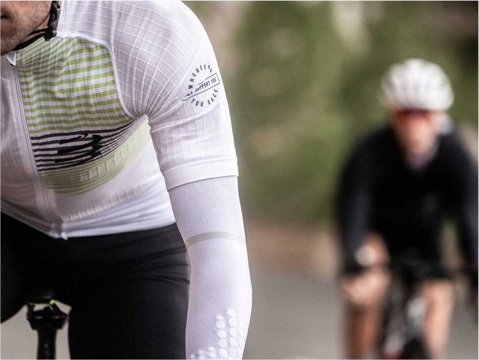 Compressport ArmForce Ultralight Headlines White 2/3