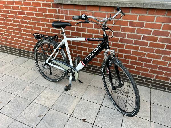 Entre Particuliers - Vélo Prestige pour homme en très bon état 3/5