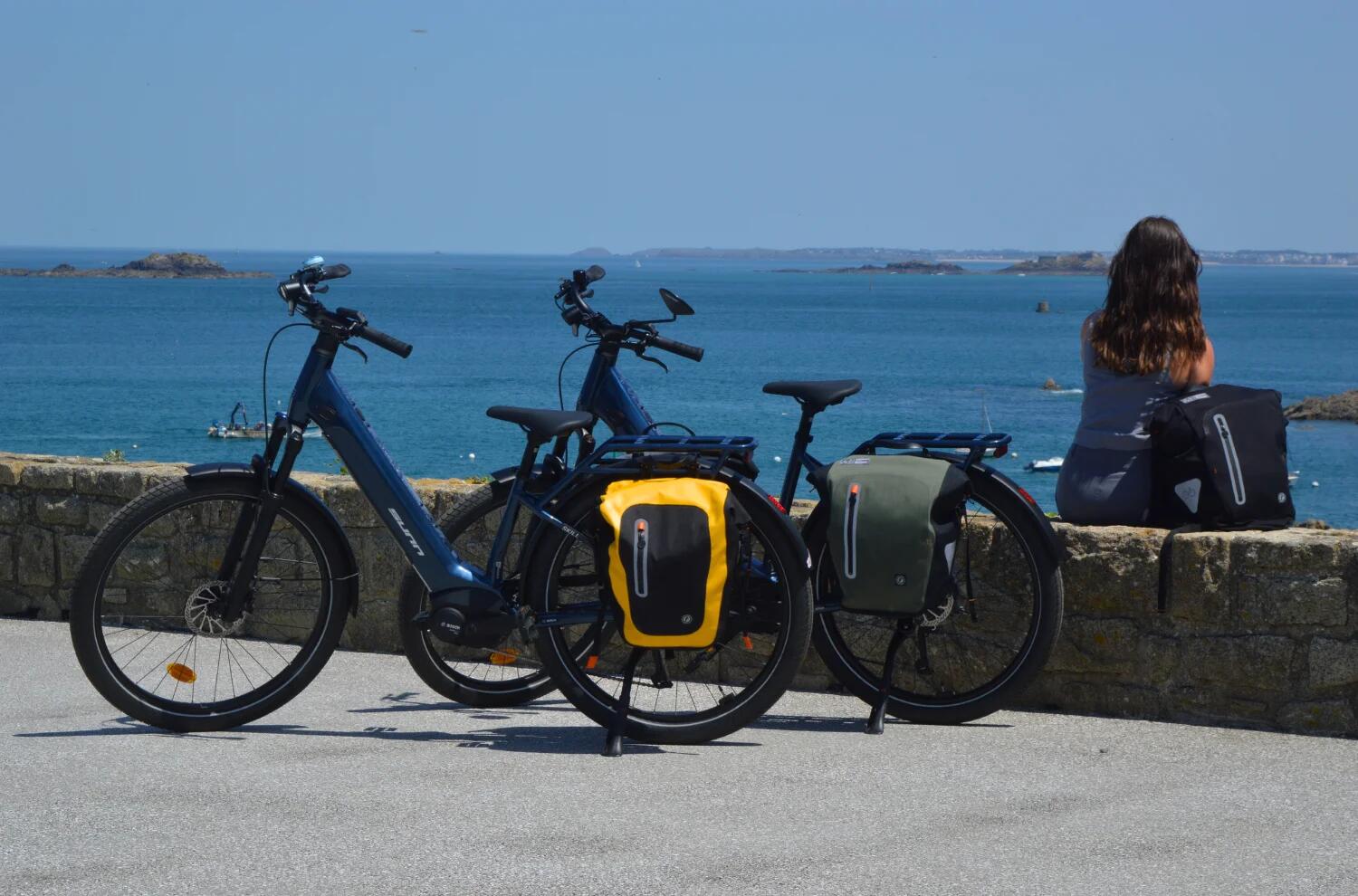 Alforje de bicicleta impermeável reciclado 5/6