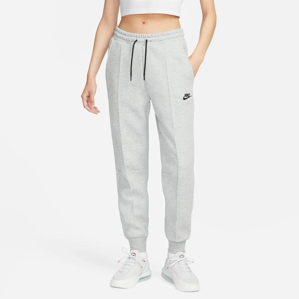 Nike Sportswear - Tracksuit trousers W NSW TCH FLC MR JGGR made of cotton for wo