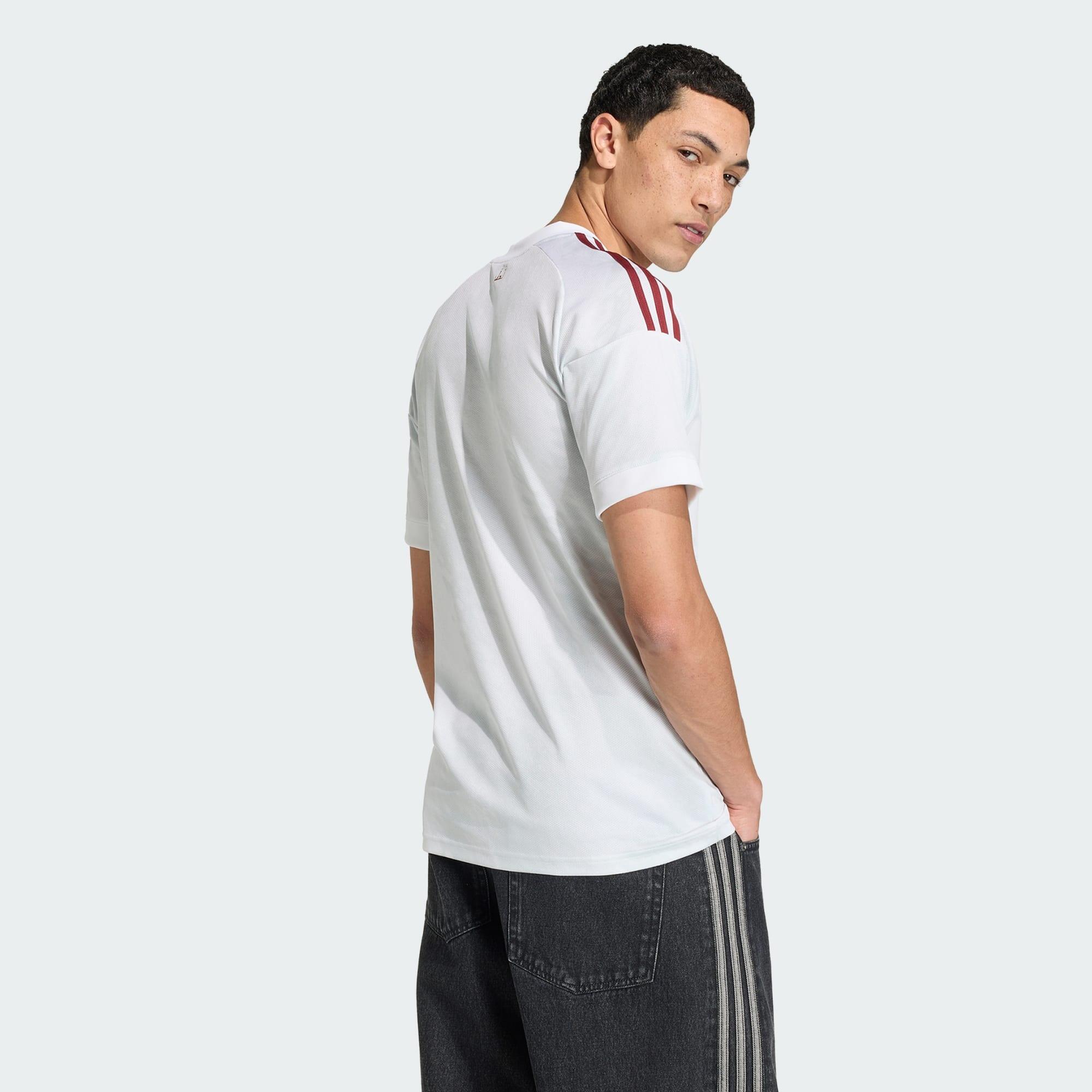 Qatar 26 Uitshirt 4/8