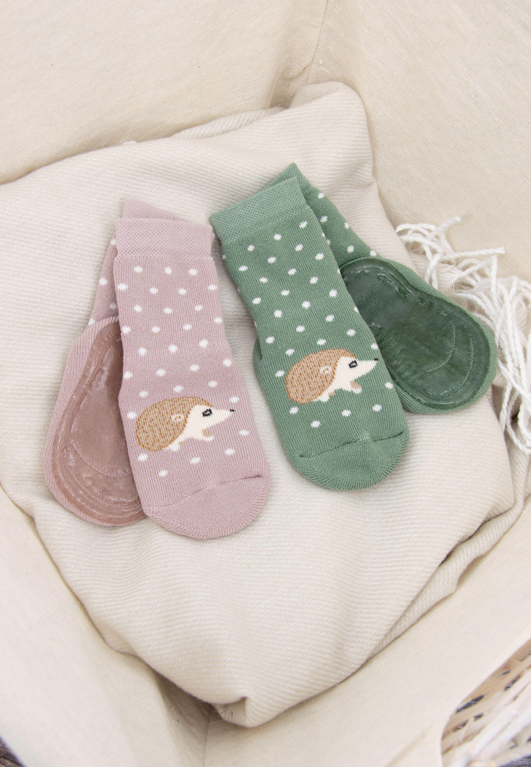 Confezione da 2 paia di calzini antiscivolo SoftStep con motivo a ricciolo 4/5