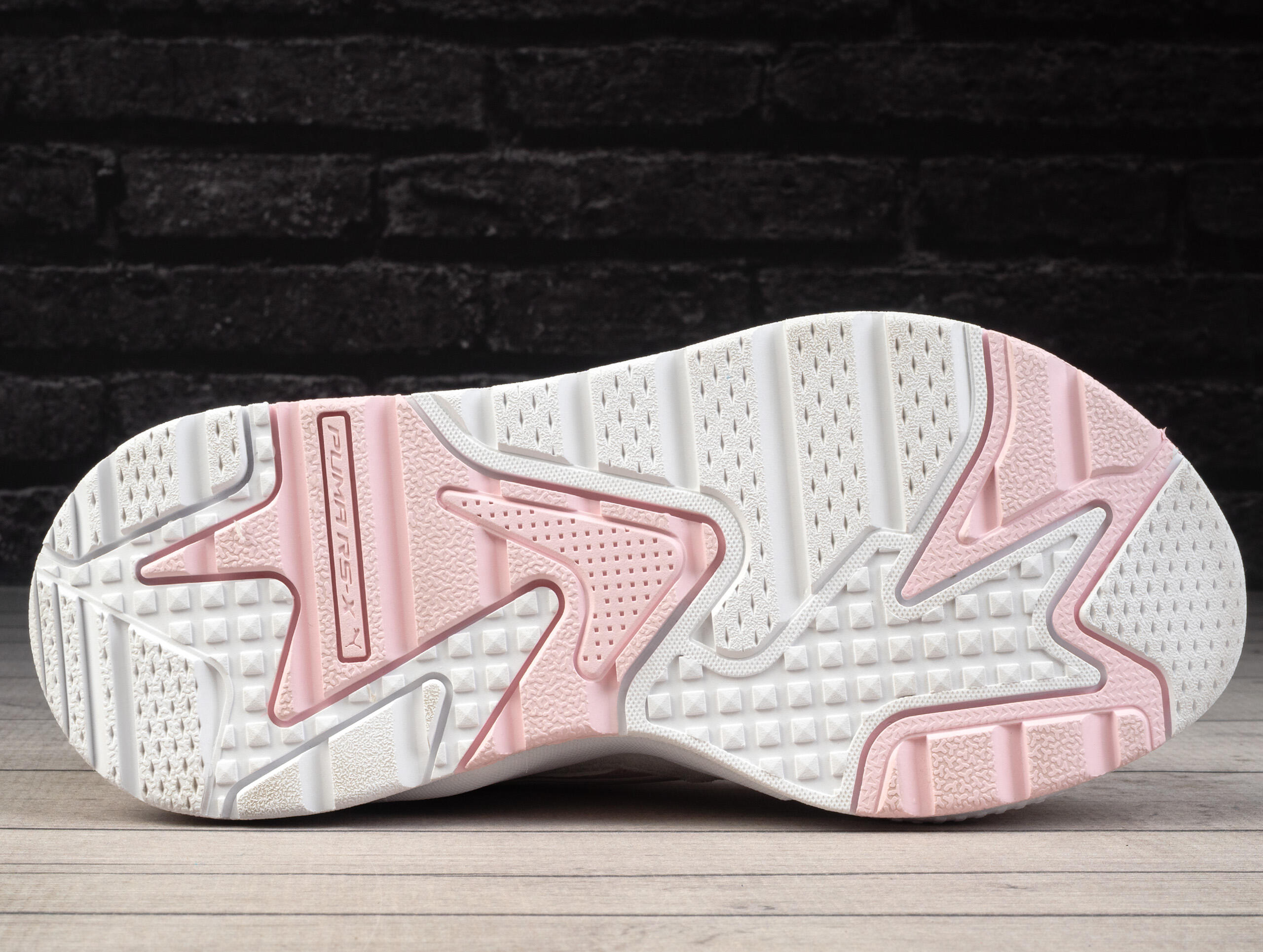 Buty damskie sneakersy sportowe Puma RS-X EFEKT PRM 5/6