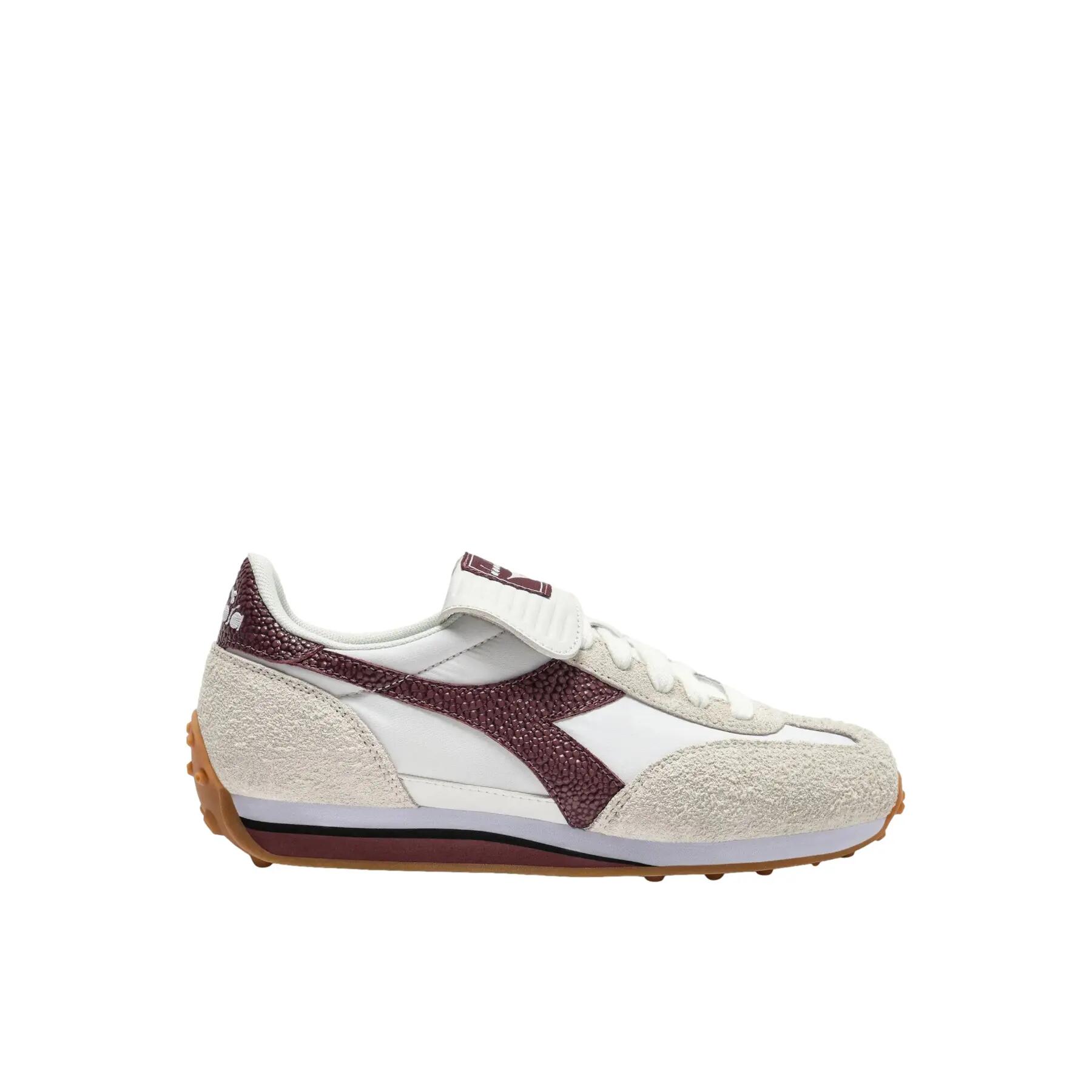 DIADORA picture