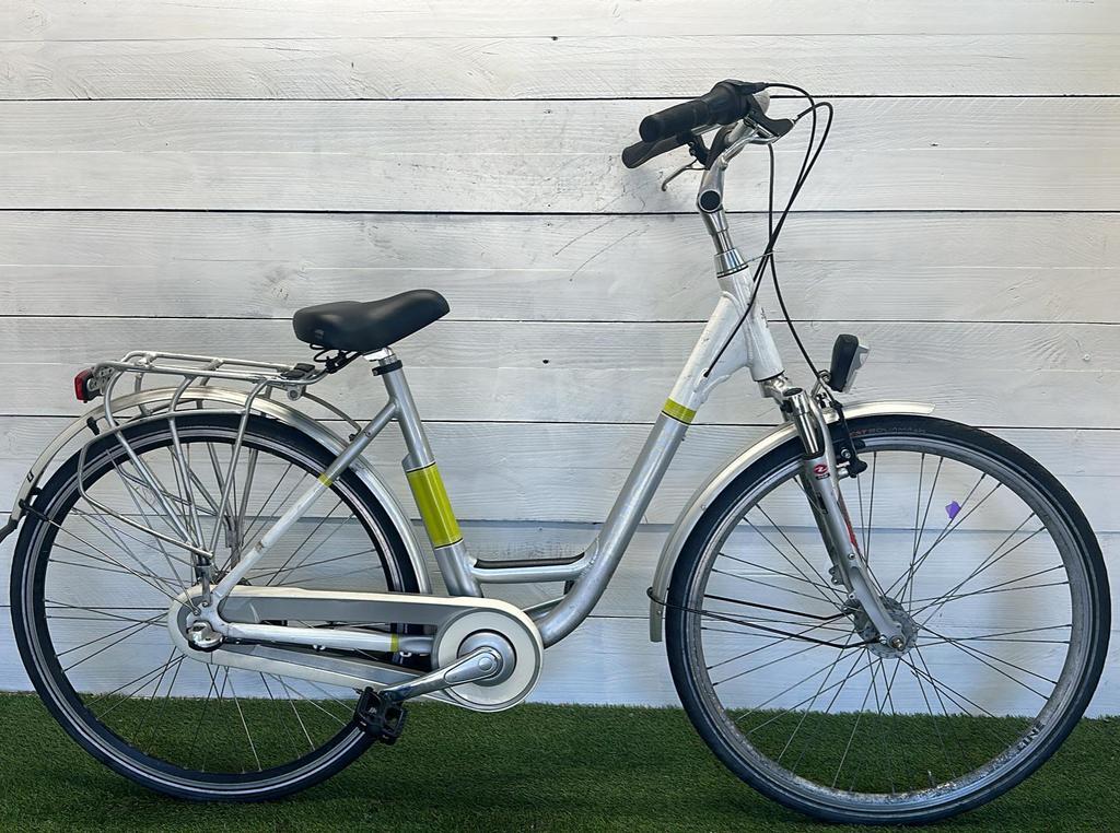 PEUGEOT picture