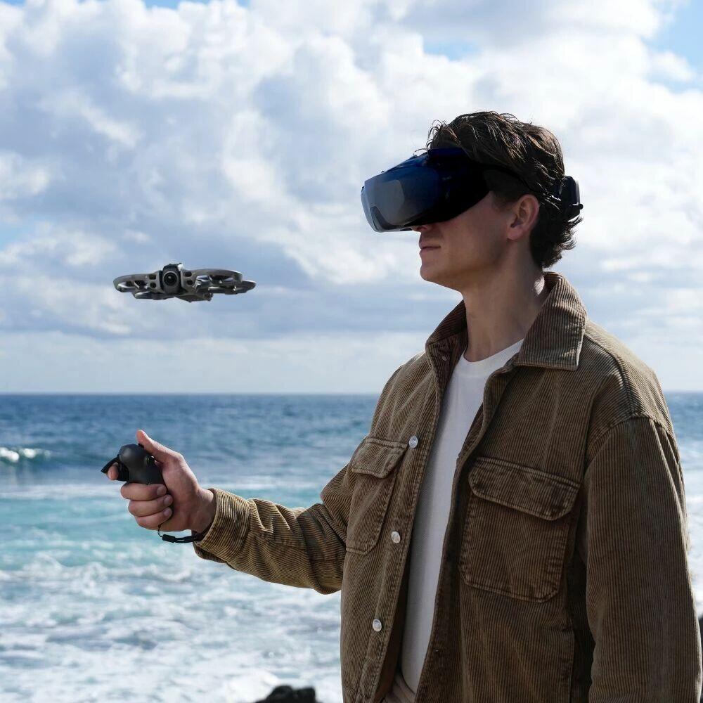 Drone 360° DJI Avata 360 - Pack Complet Fly More avec Goggles N3 et RC Motion 3 4/5