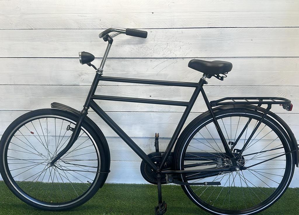 Tweedehands zwarte stadsfiets, city speed, 28" wielen, terugtraprem 3/3