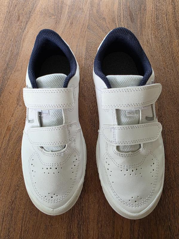 Entre Particuliers - Baskets Artengo avec velcro taille 33 2/4