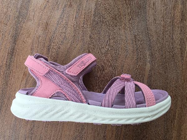 Entre Particuliers - Trollkids Preikestolen Sandal XT rose taille 33 2/5