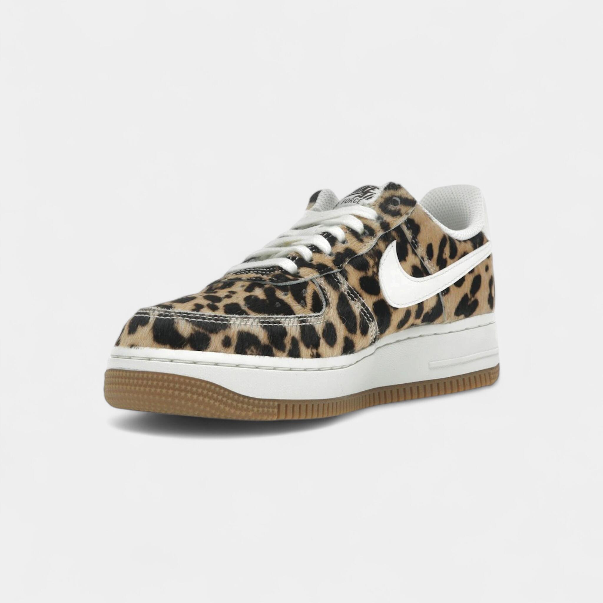 Nike Air Force 1 Low Cheetah Print (Women's) 3/4