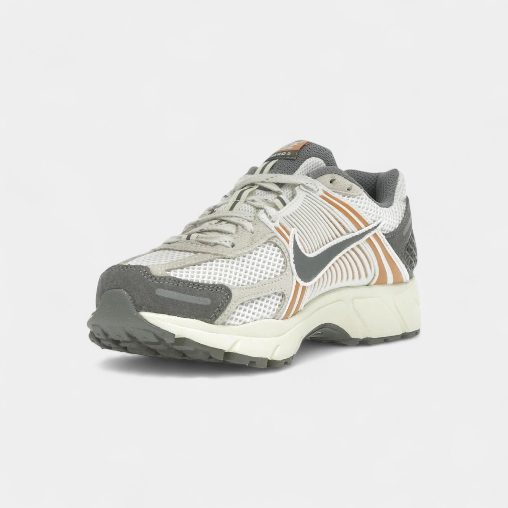Nike Zoom Vomero 5 Copper Moon 3/4