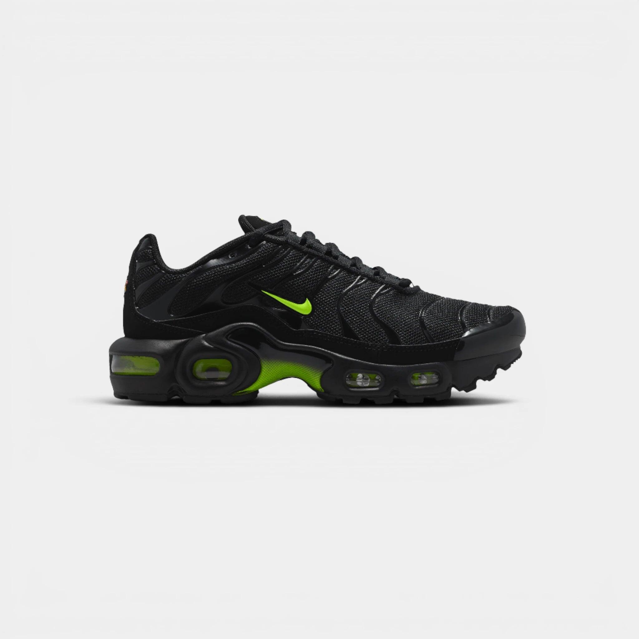 Nike Air Max Plus Older Kids' Shoes Black/Black/Volt Ice 1/1