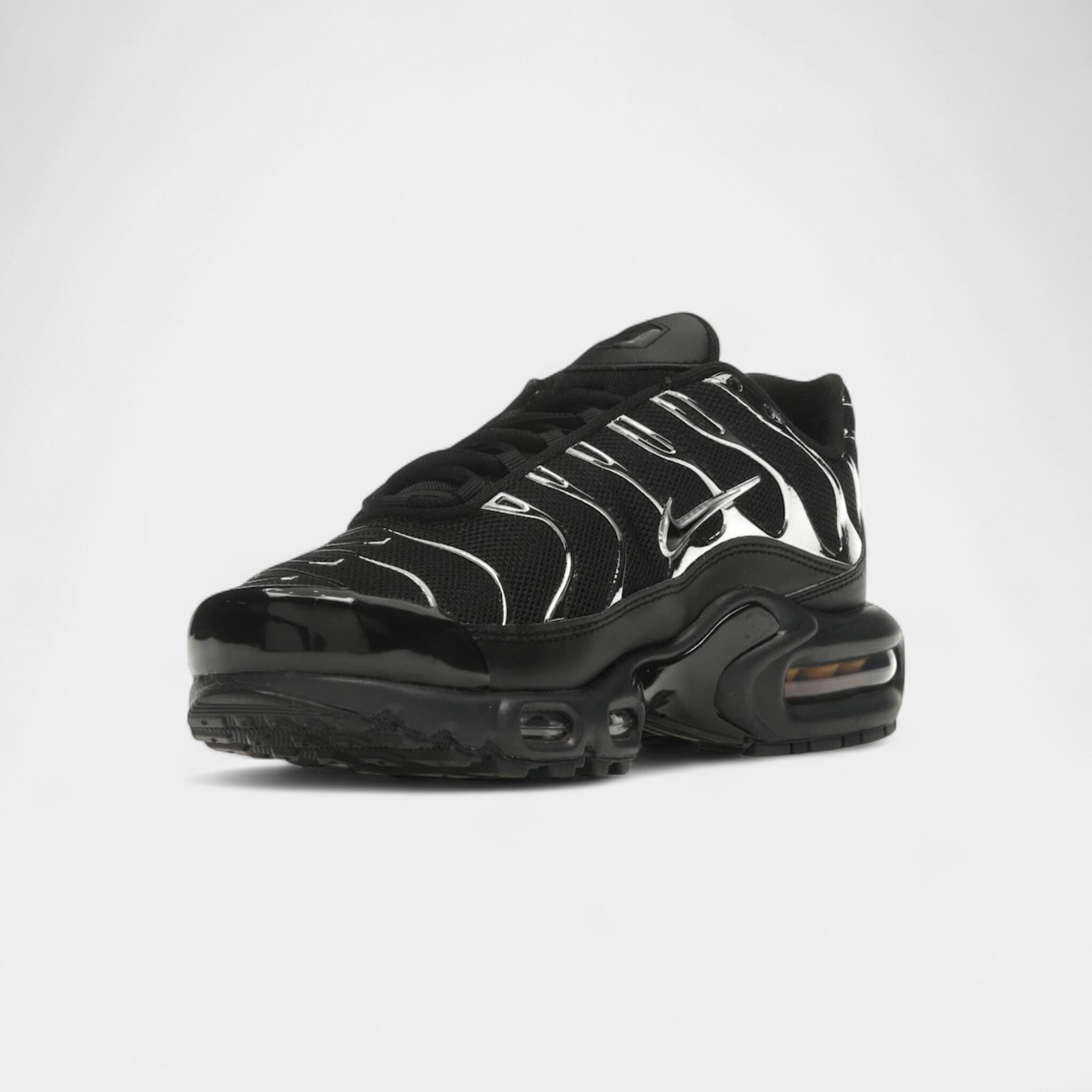 Nike Air Max Plus SE Black Chrome (Women's) 3/4