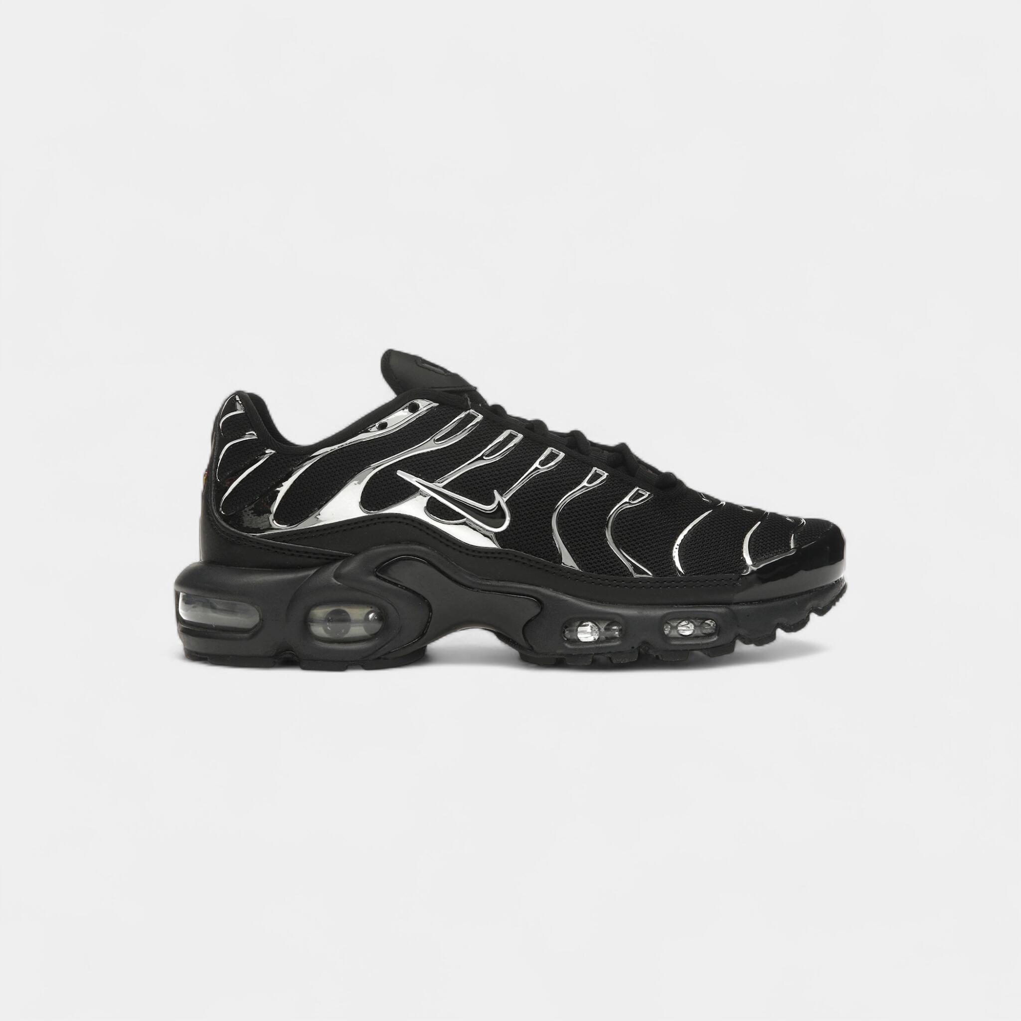 NIKE picture