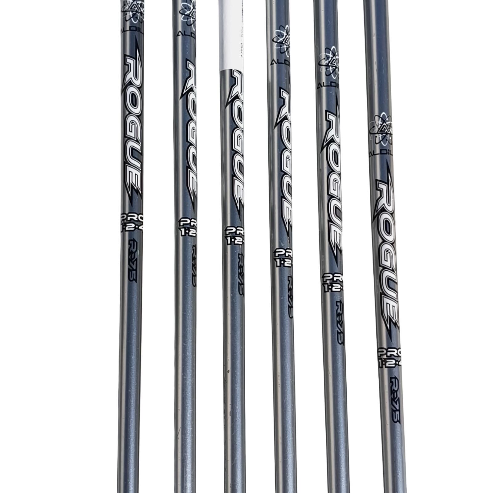 Wilson Staff C200 IJzerset / 5-PW / Flex Regular / Grafiet 4/7
