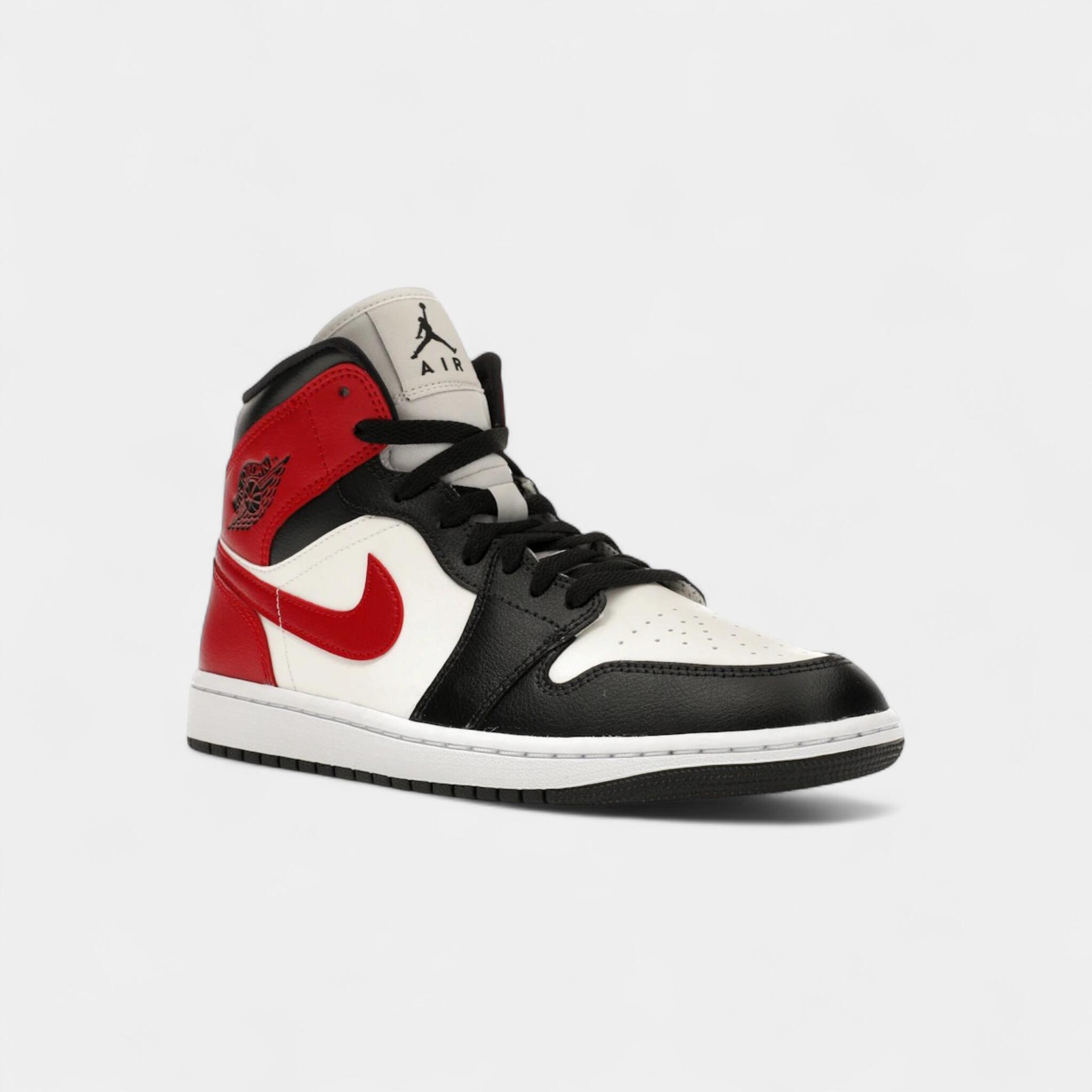Jordan 1 Mid 2/4