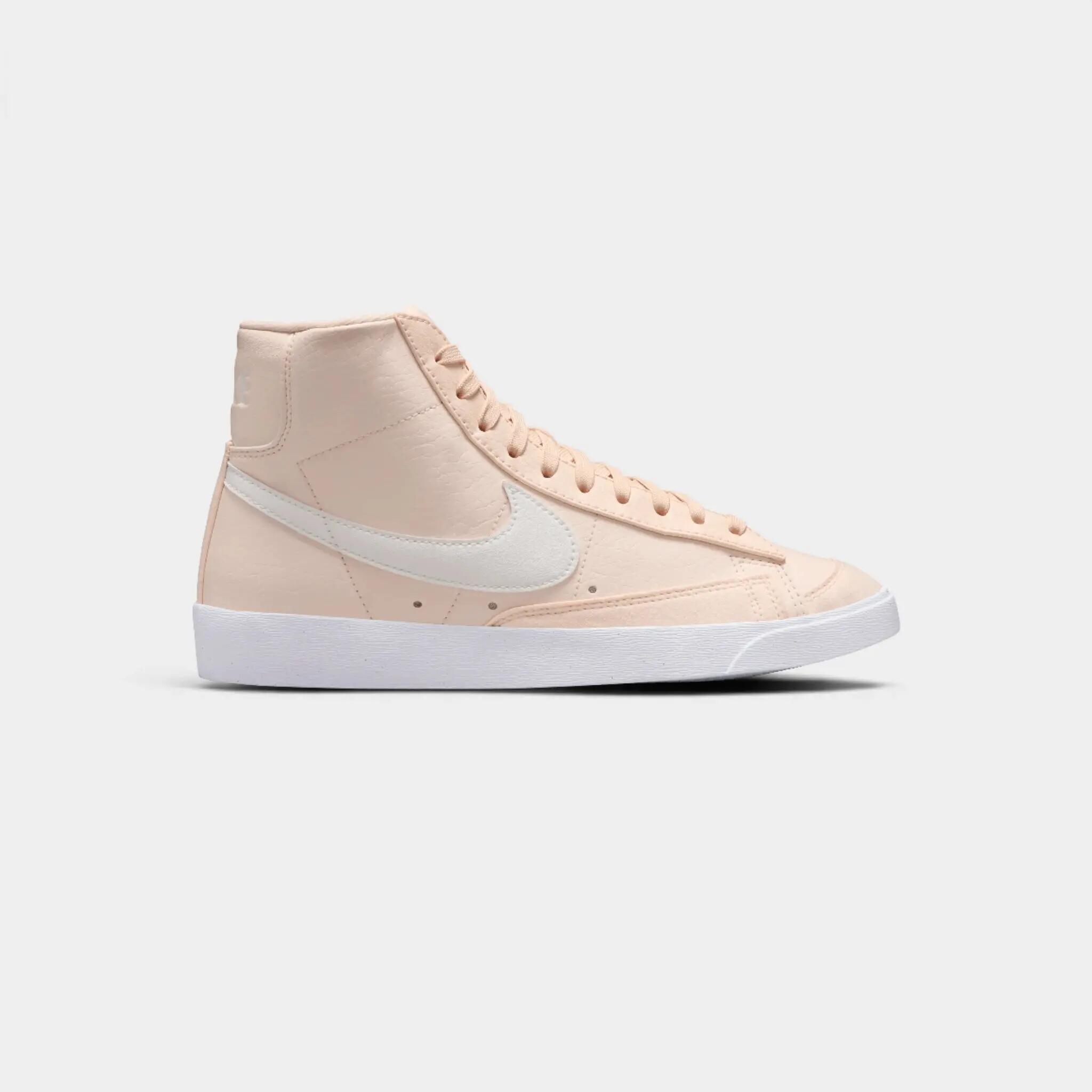 NIKE picture