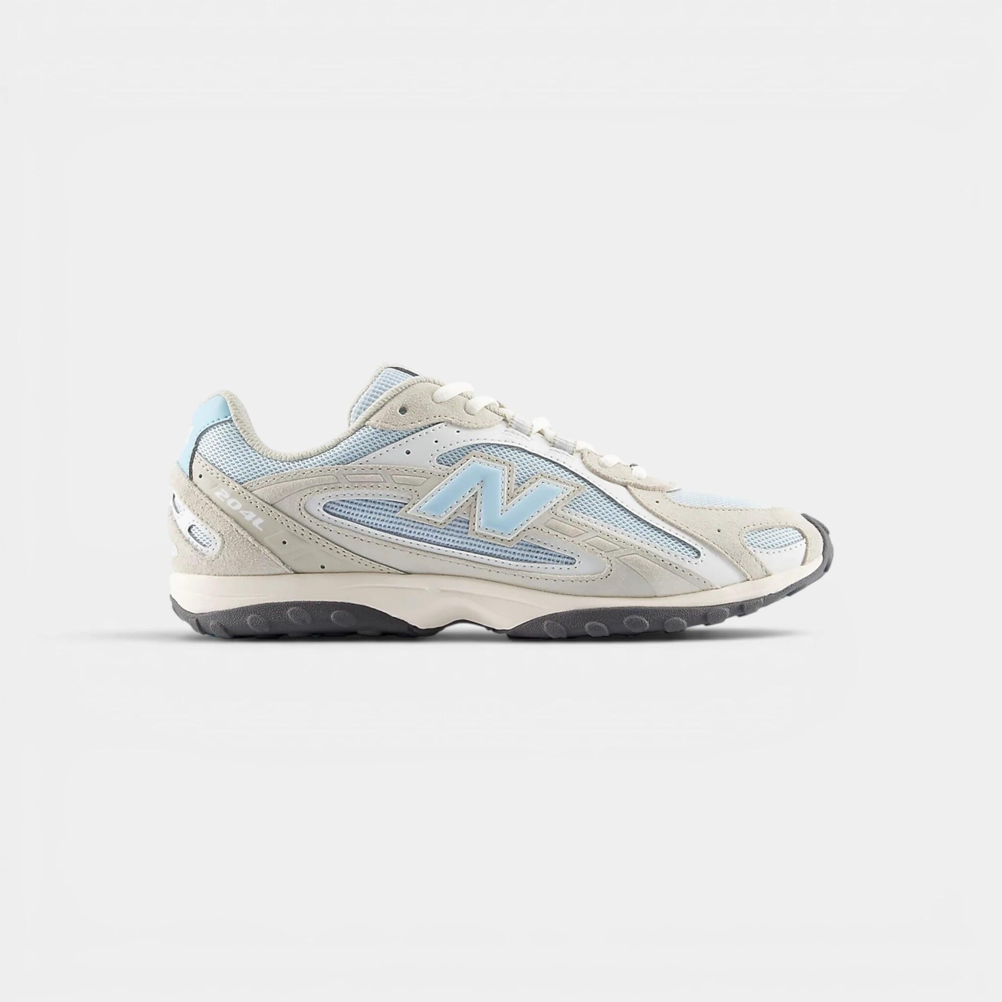 NEW BALANCE picture