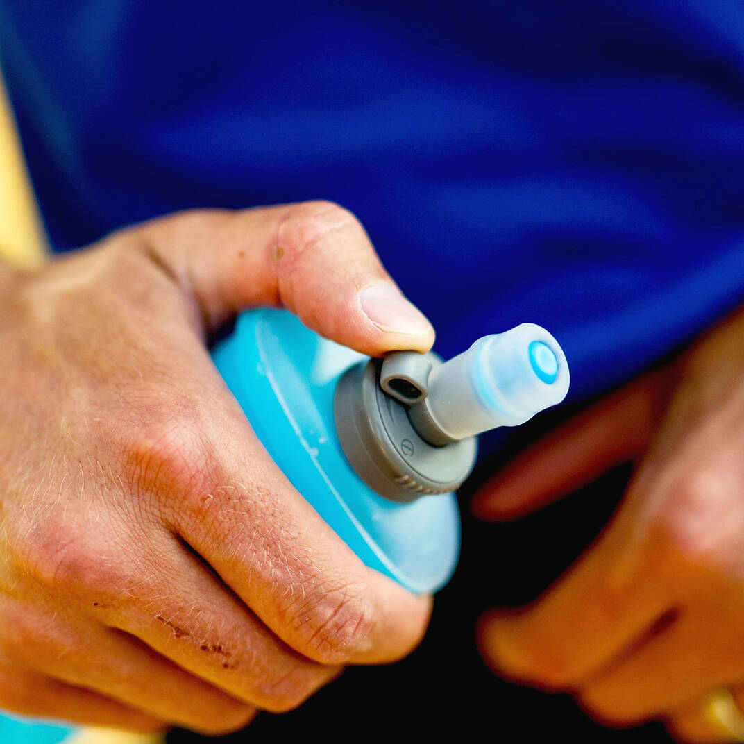 Hydrapak Pocket Flask Bottle-Blue (500ml) -  5