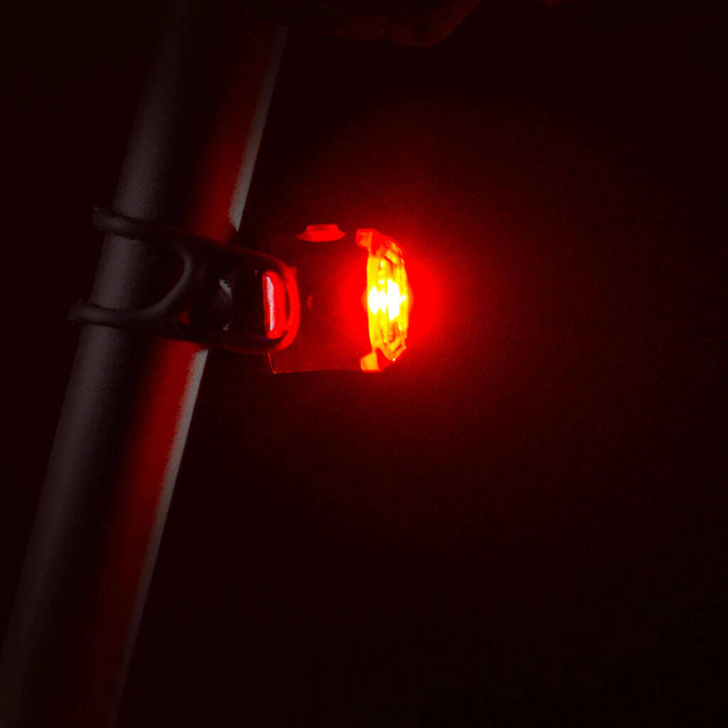 Lezyne Femto USB Drive Rear Light-Black (15 Lumens) -  5
