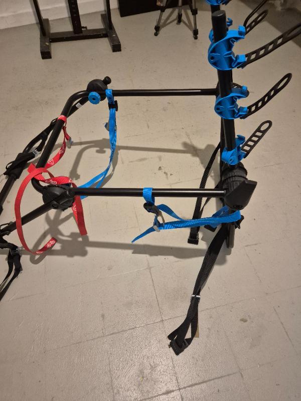 Entre Particuliers - Porte vélo pour 2-3 vélos Btwin 320 2/5