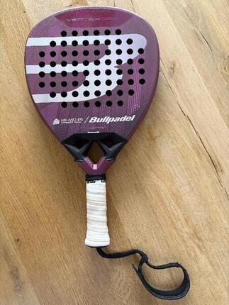 Entre Particuliers - Raquette de padel BULLPADEL VERTEX 05 W MILANO