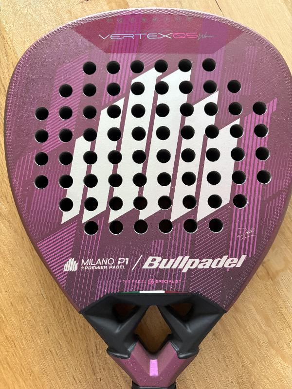 Entre Particuliers - Raquette de padel BULLPADEL VERTEX 05 W MILANO 6/7
