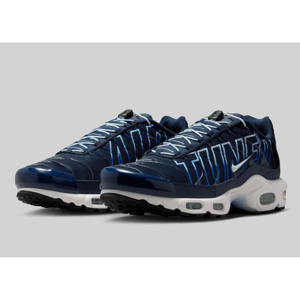 NIKE picture