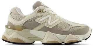 NEW BALANCE picture