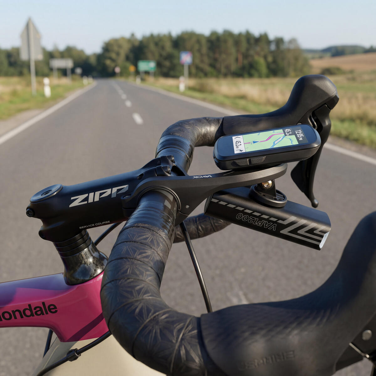 Uchwyt Vayox do licznika rowerowego, nawigacji lampki Vayox / Garmin / Wahoo 2/7