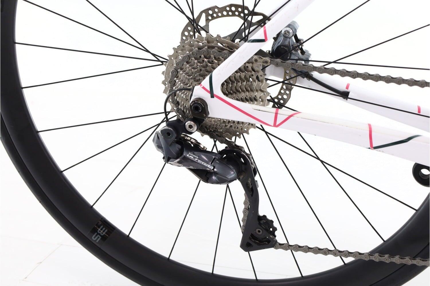 Refurbished Rennrad ·  SuperSix Evo Hi Mod Di2 11V · Sehr guter Zustand 3/8