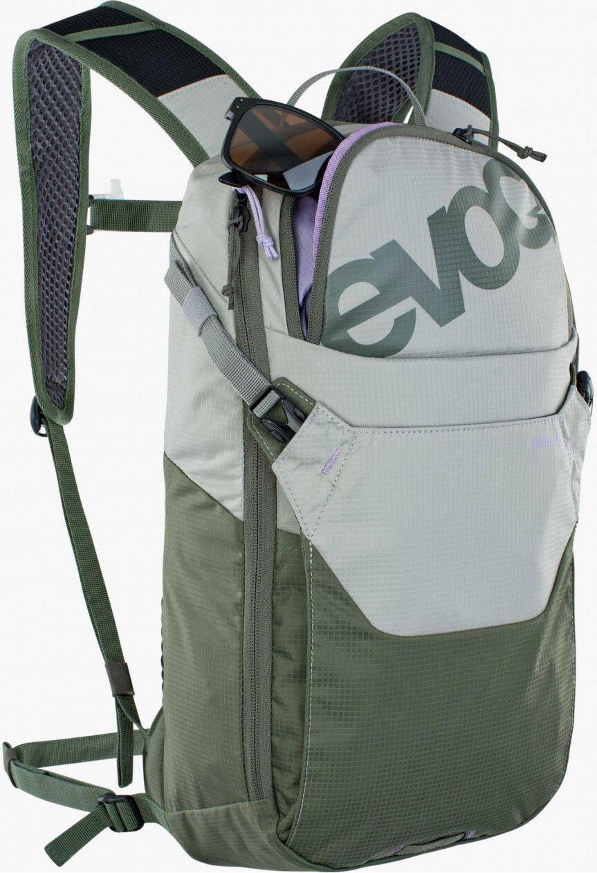 RIDE 8 + HYDRATION BLADDER 2 3/6