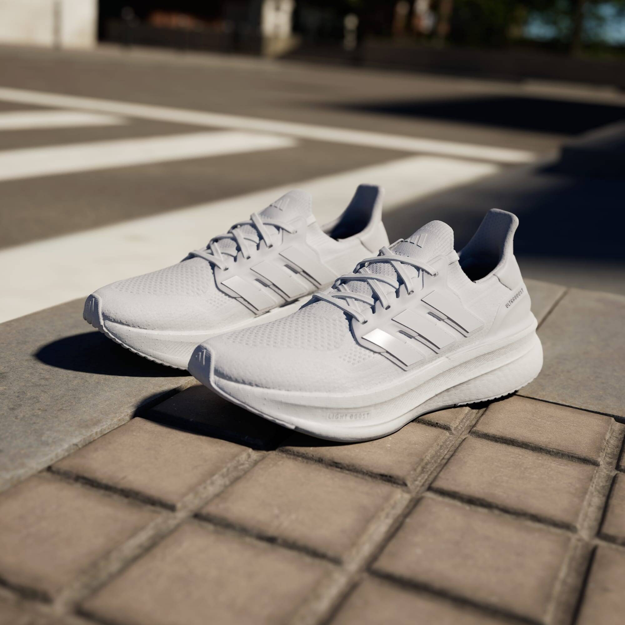 Adidas ULTRABOOST 5 Men Running Shoes White -  4