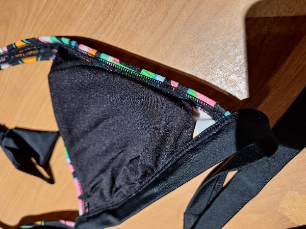 Tussen Particulieren - Ripcurl,bikinitopje,maat xs 7/7