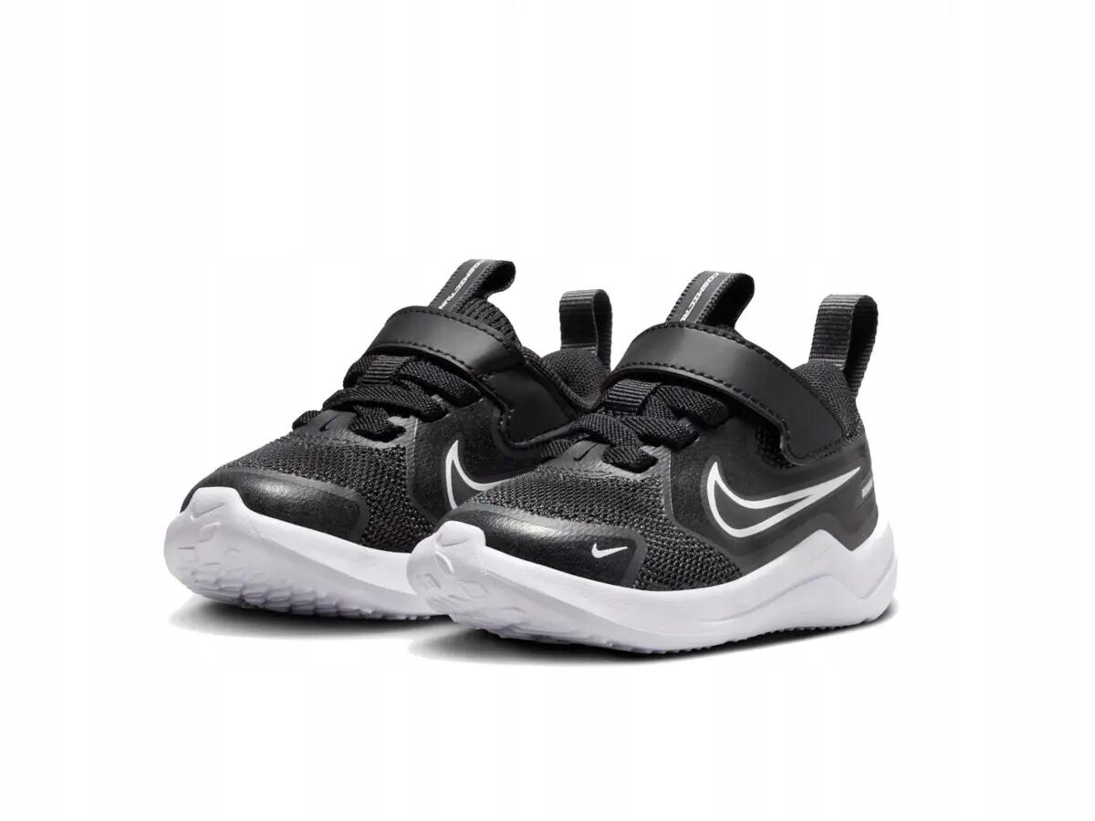 Chaussures de sport pour enfants à velcro NIKE COSMIC RUNNER 3/7