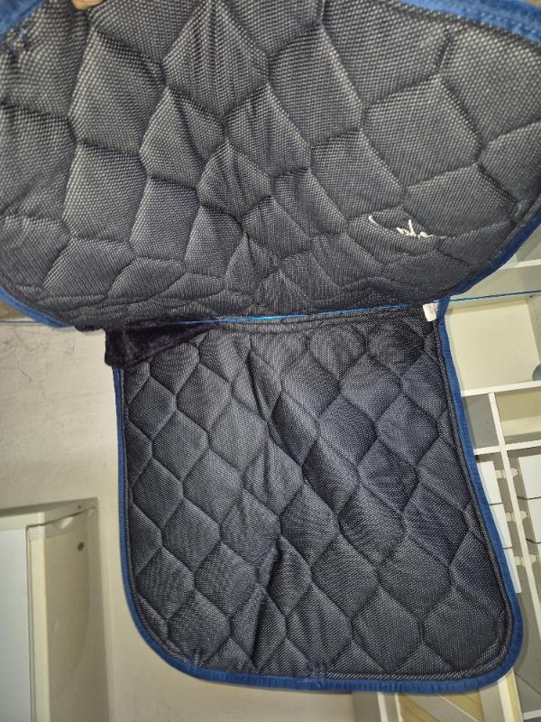 Entre Particuliers - Tapis dressage dyon 2/4